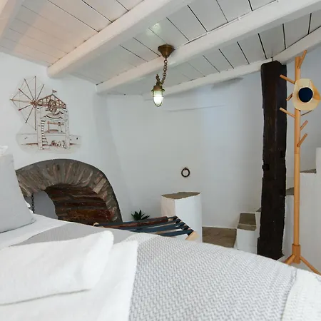 Windmill Bella Vista Aparthotel 4*